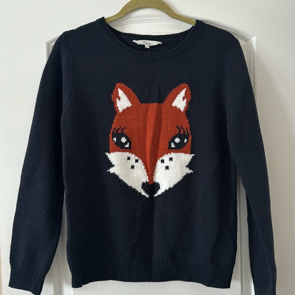 Navy sweater with fox detail